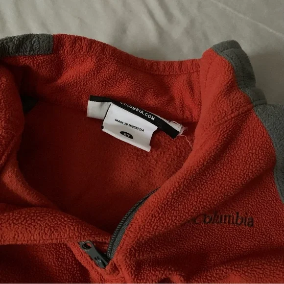 Columbia Sweatshirt Pullover Top Kid Toddler Baby Size 2T - Picture 3 of 9
